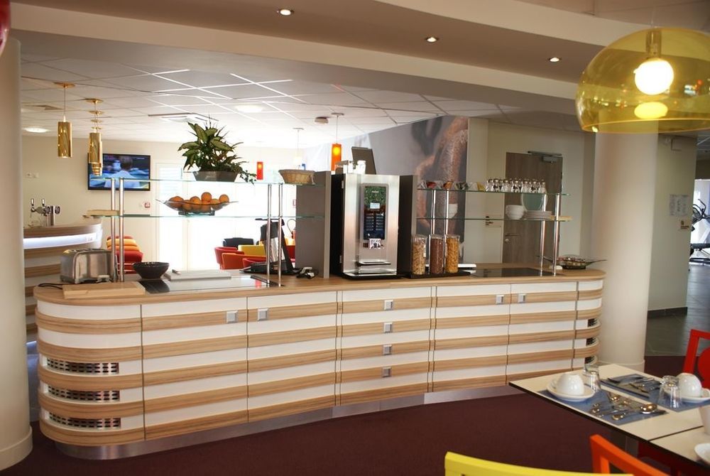 Hotel Confort La Rochelle Centre Les Minimes Restaurant foto